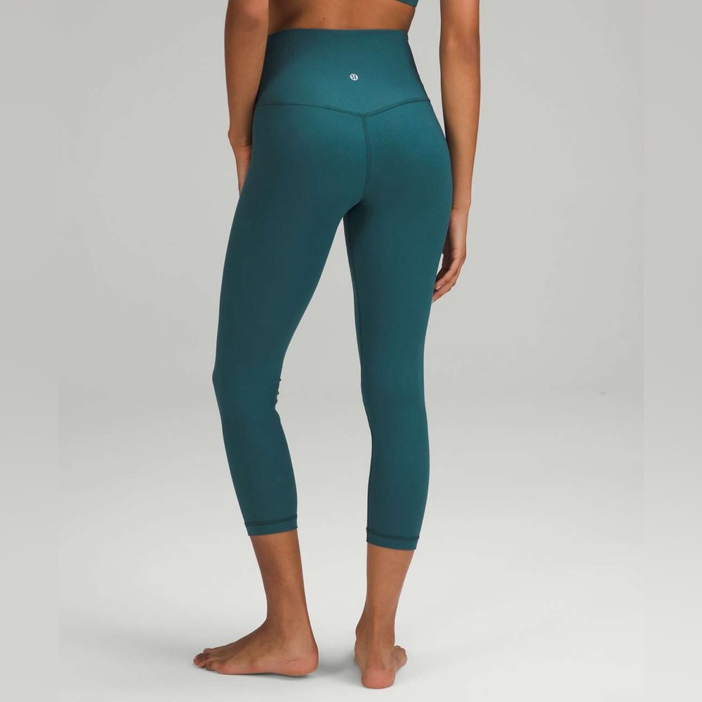 Lululemon Ribbed Cropped Align Leggings